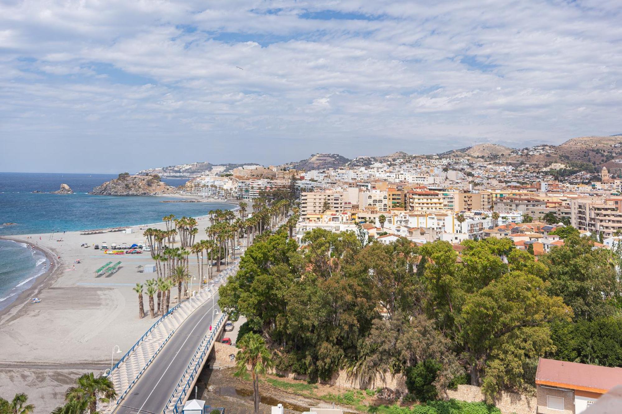 Espectacular Vistas De Almunecar Exterior photo